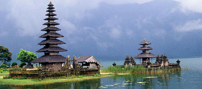 Ulun Danu Temple Beratan Bedugul-The Best Tour & Travel Agency in Bali